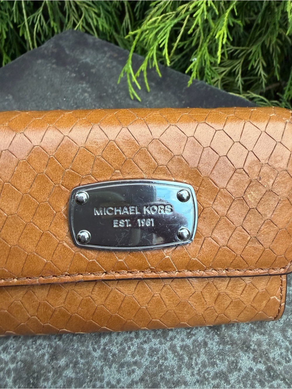 Michael Kors Brown Snake-Embossed Leather Card Case with Key Ring - Picture 4 of 15